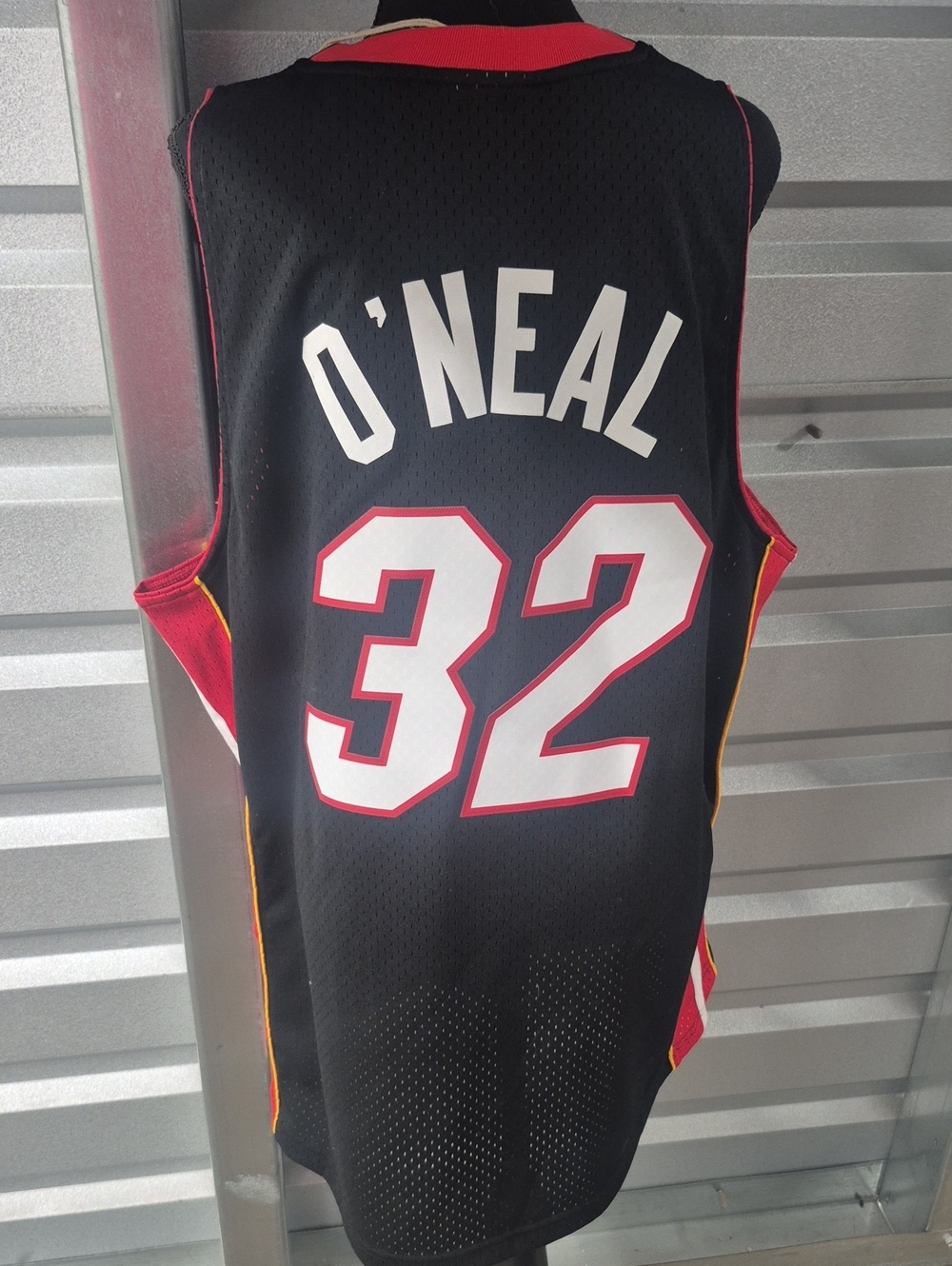 Mitchell & Ness Miami Heat #32 Black Basketball Jersey